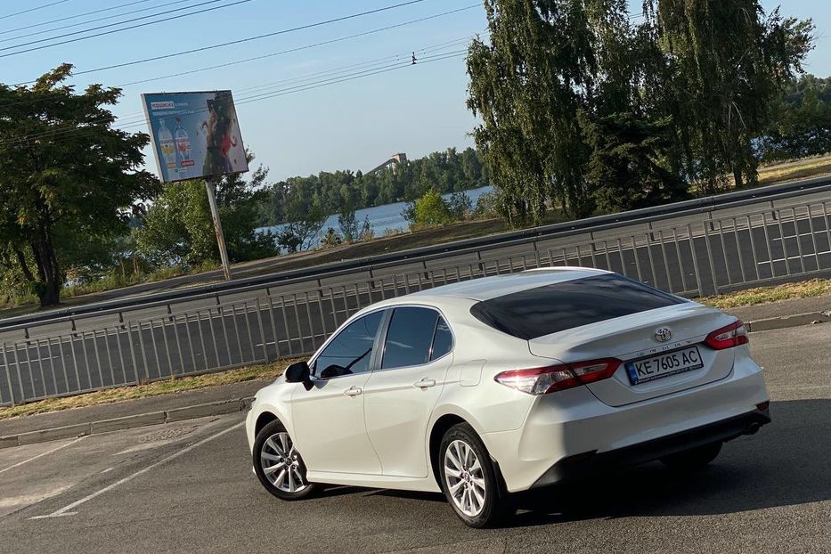 Продам Toyota Camry 2020 года в Днепре