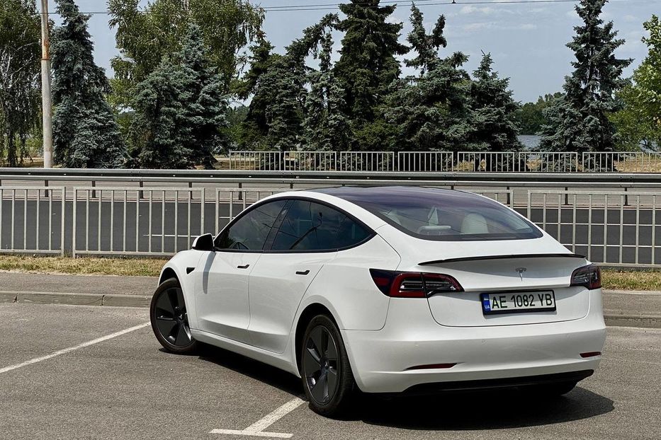 Продам Tesla Model 3 2022 года в Днепре