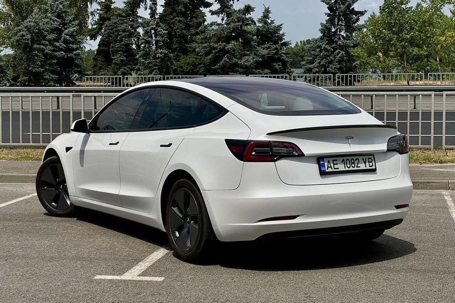 Продам Tesla Model 3 2022 года в Днепре