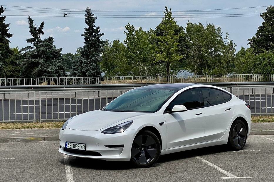 Продам Tesla Model 3 2022 года в Днепре