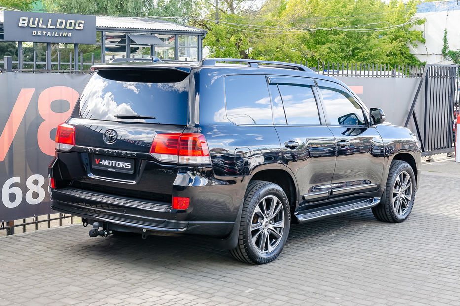 Продам Toyota Land Cruiser 200 V8 4.5TDI Executive Lounge  2020 года в Киеве