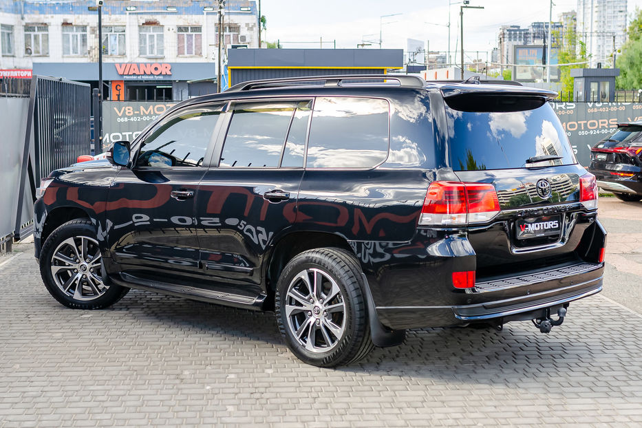 Продам Toyota Land Cruiser 200 V8 4.5TDI Executive Lounge  2020 года в Киеве