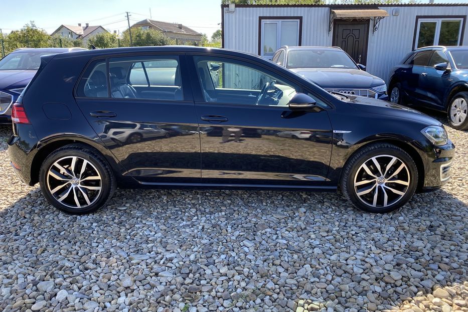 Продам Volkswagen e-Golf ТепловийШкіраАдаптивнийкруїз 2019 года в Львове