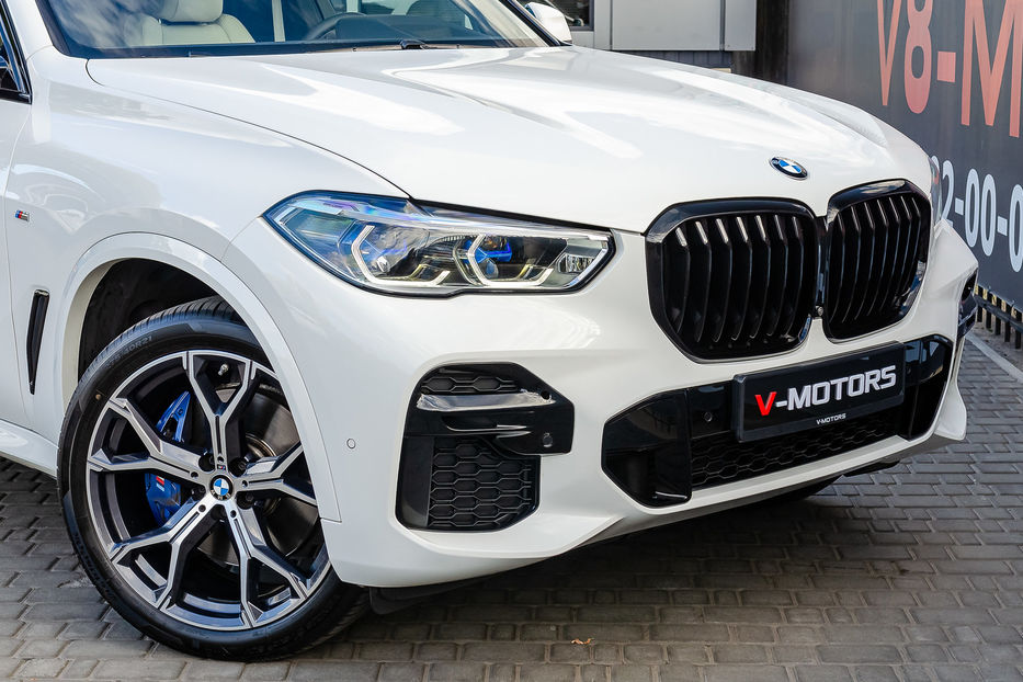 Продам BMW X5 M30d Xdrive 2022 года в Киеве