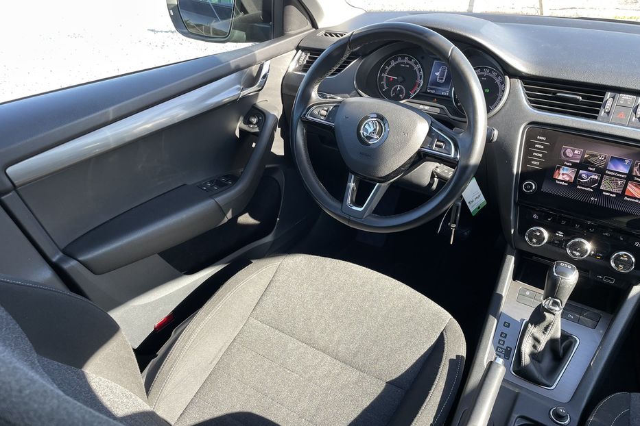 Продам Skoda Octavia A7 Soleil 2019 года в Львове