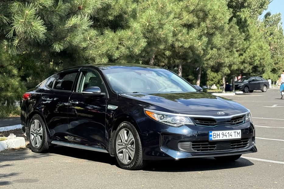 Продам Kia Optima Hybrid plug-in 2018 года в Одессе