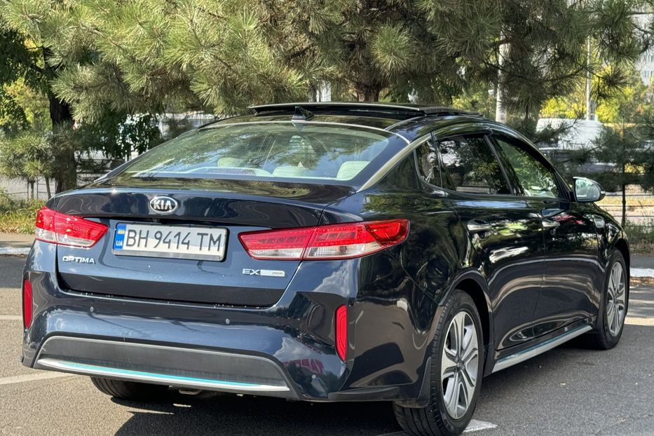 Продам Kia Optima Hybrid plug-in 2018 года в Одессе