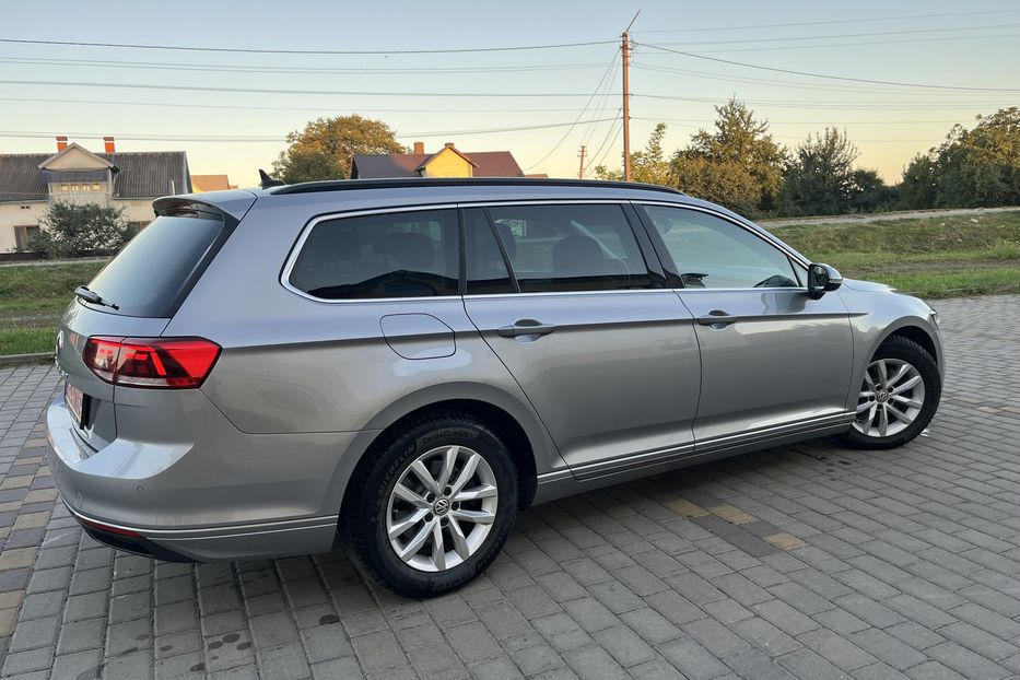 Продам Volkswagen Passat B8 Не мальований !!! 2019 года в Львове