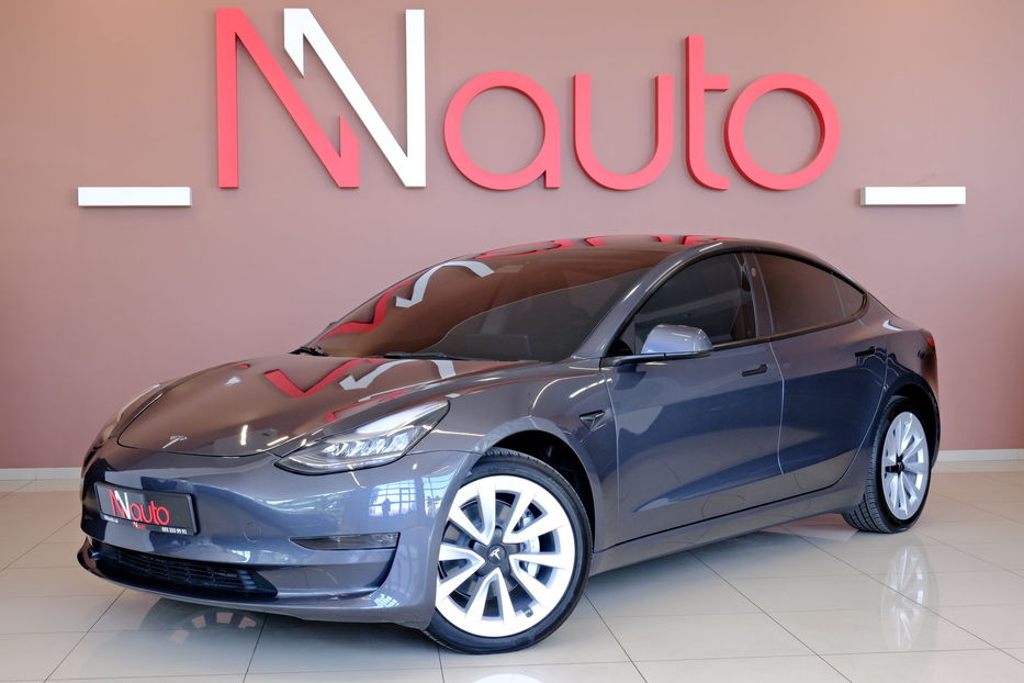 Продам Tesla Model 3 2023 года в Одессе