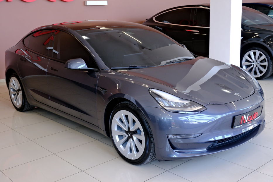 Продам Tesla Model 3 2023 года в Одессе