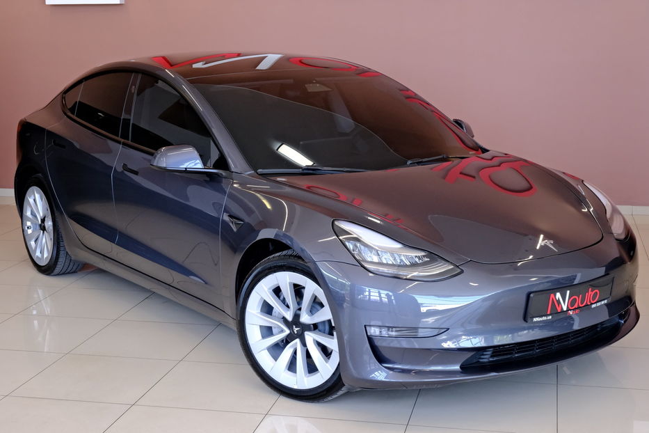 Продам Tesla Model 3 2023 года в Одессе