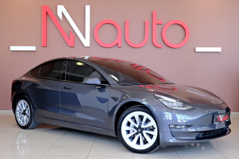 Продам Tesla Model 3 2023 года в Одессе