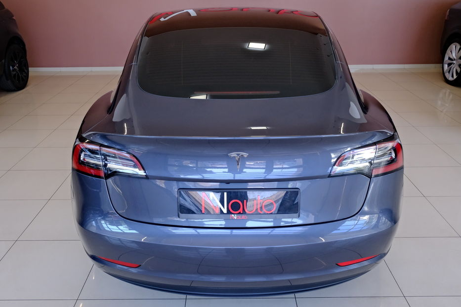 Продам Tesla Model 3 2023 года в Одессе