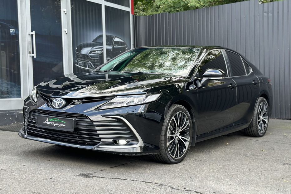 Продам Toyota Camry 2.5 Prestige 2021 года в Киеве