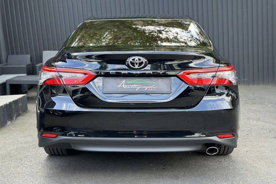 Продам Toyota Camry 2.5 Prestige 2021 года в Киеве