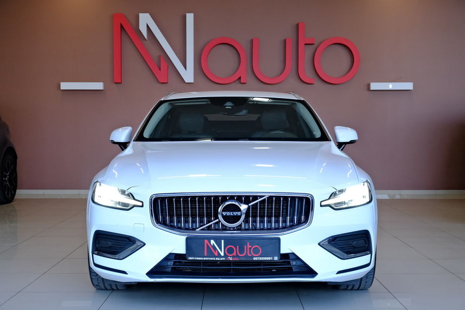 Продам Volvo V60 2021 года в Одессе