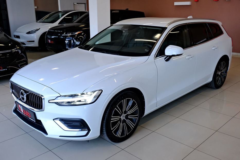 Продам Volvo V60 2021 года в Одессе