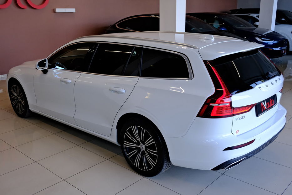 Продам Volvo V60 2021 года в Одессе