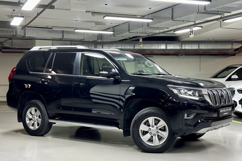 Продам Toyota Land Cruiser Prado 2020 года в Киеве