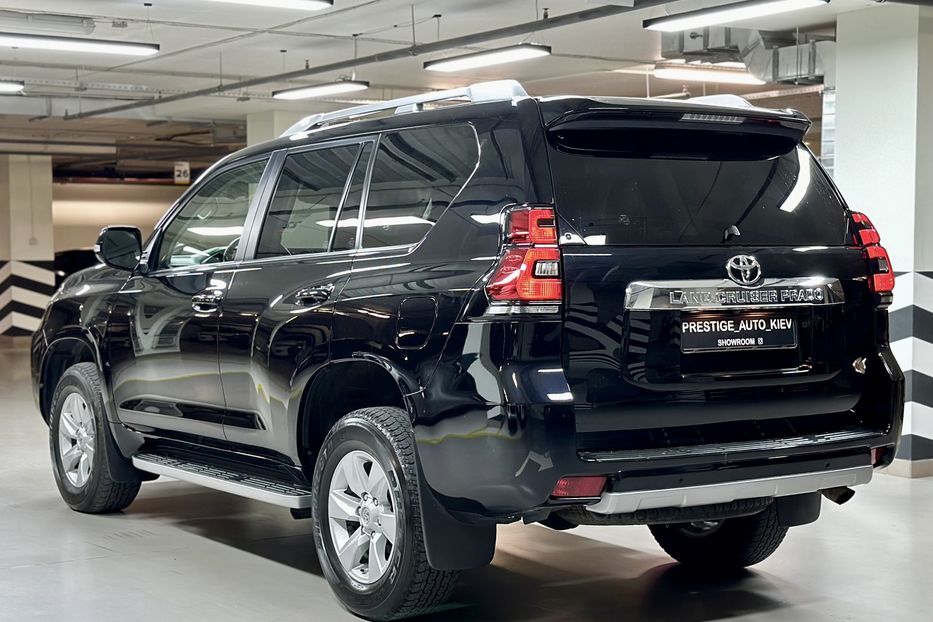 Продам Toyota Land Cruiser Prado 2020 года в Киеве