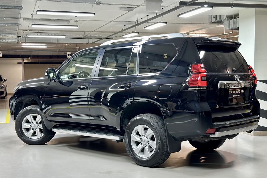 Продам Toyota Land Cruiser Prado 2020 года в Киеве