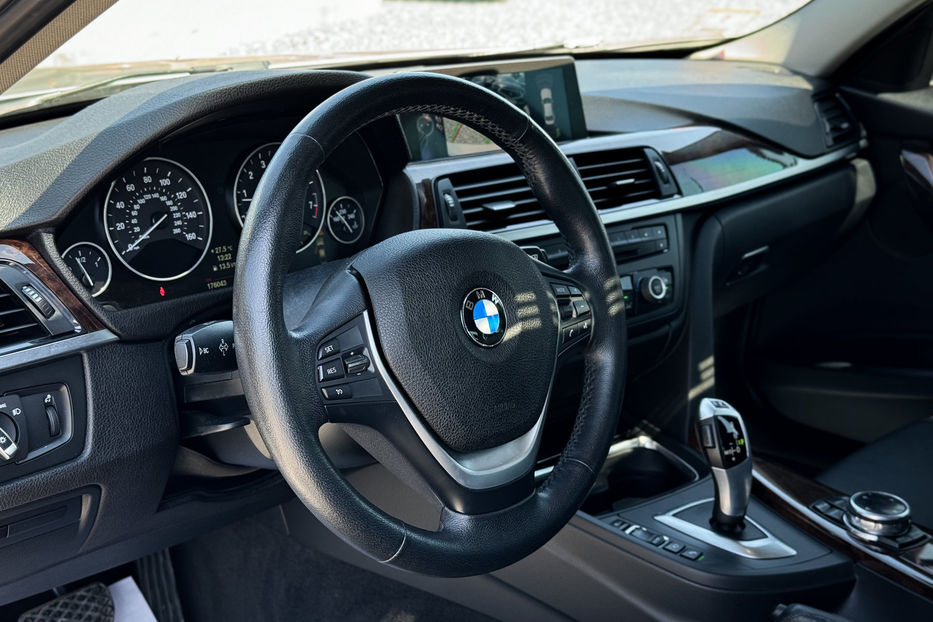 Продам BMW 328 I Xdrive 2014 года в Черновцах