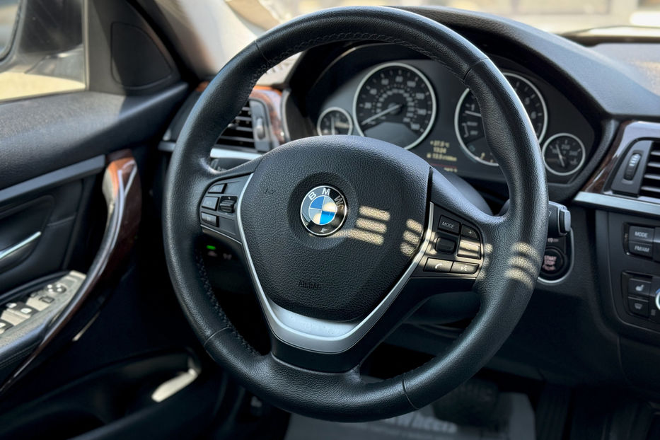 Продам BMW 328 I Xdrive 2014 года в Черновцах