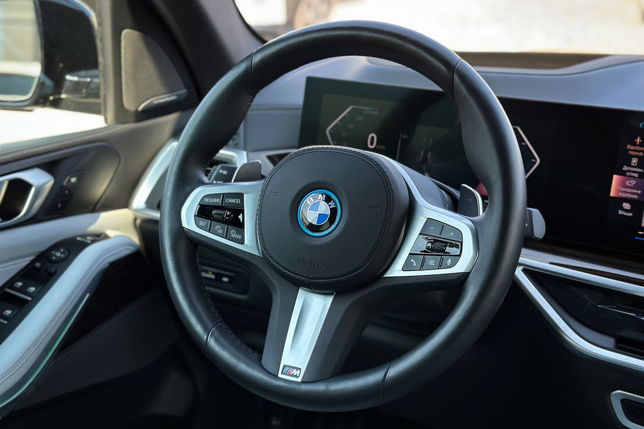 Продам BMW X5 xDrive 40i 2023 года в Черновцах