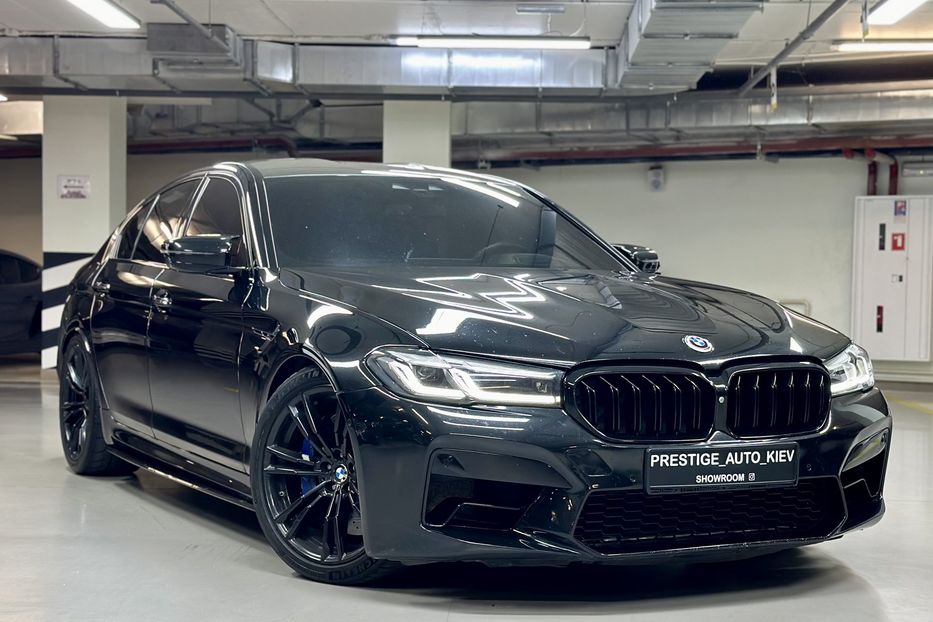 Продам BMW M5 F90 2018 года в Киеве