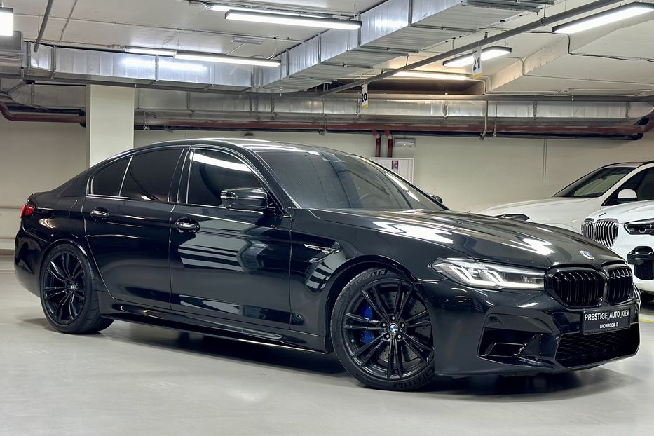 Продам BMW M5 F90 2018 года в Киеве