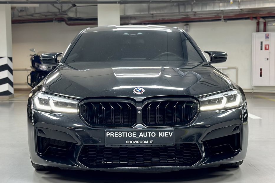 Продам BMW M5 F90 2018 года в Киеве