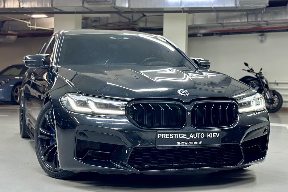 Продам BMW M5 F90 2018 года в Киеве