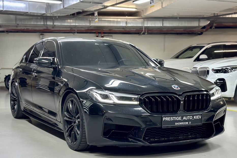 Продам BMW M5 F90 2018 года в Киеве