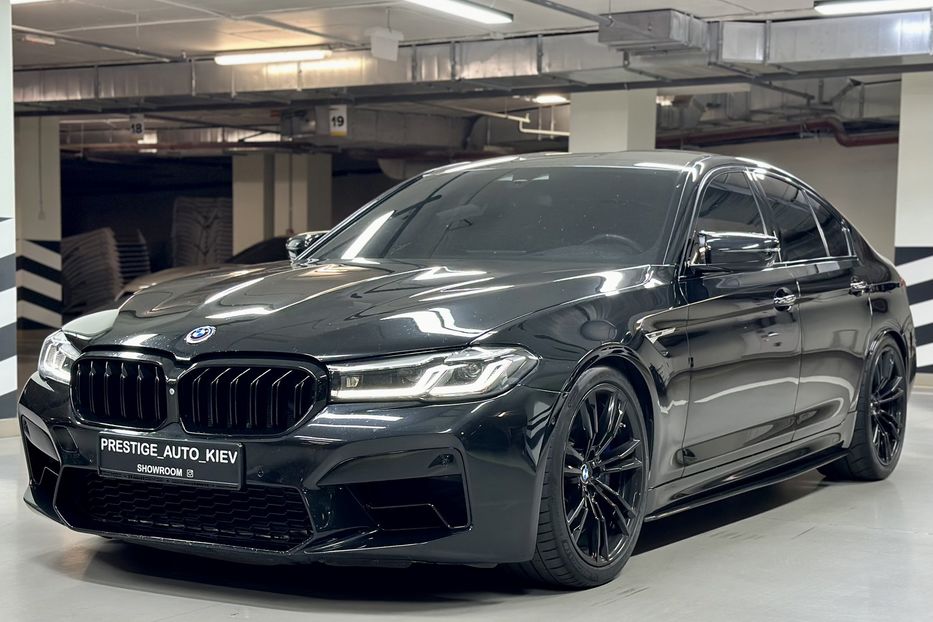 Продам BMW M5 F90 2018 года в Киеве