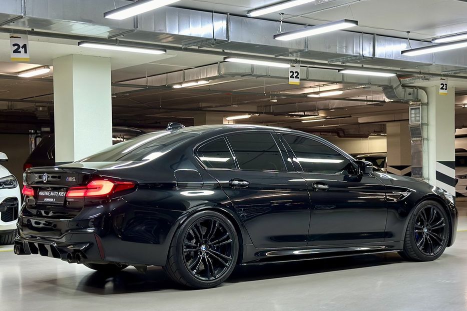 Продам BMW M5 F90 2018 года в Киеве