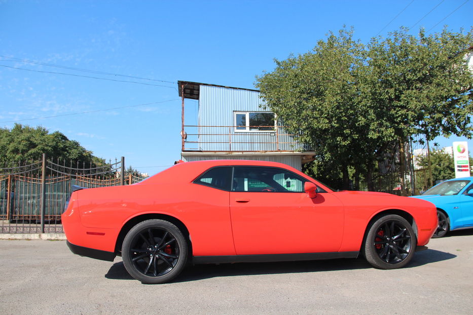 Продам Dodge Challenger SXT PLUS  2016 года в Одессе