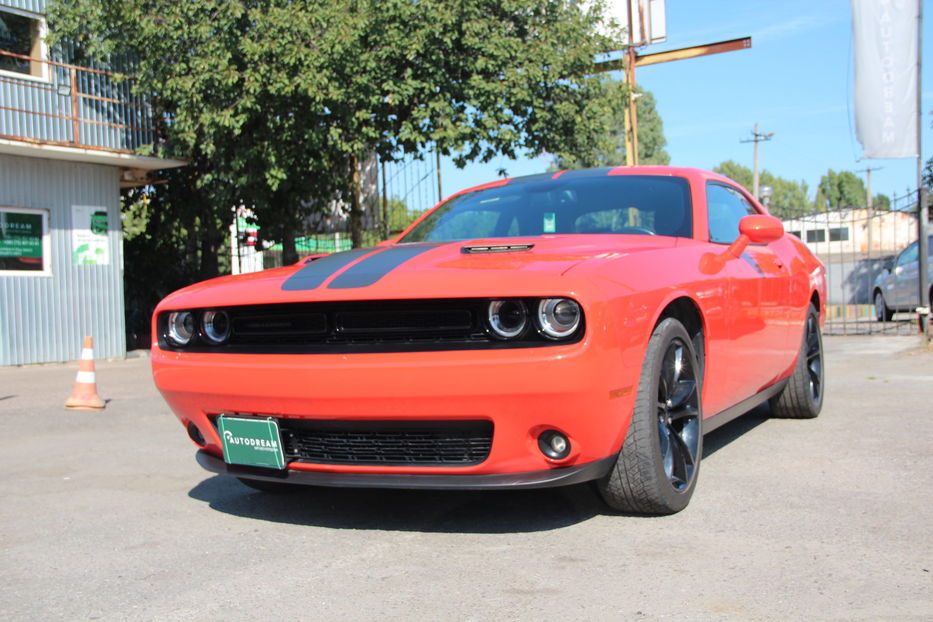 Продам Dodge Challenger SXT PLUS  2016 года в Одессе