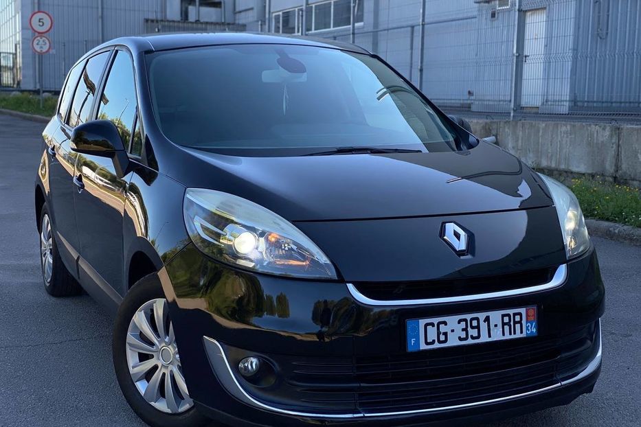 Продам Renault Grand Scenic 2012 года в Днепре