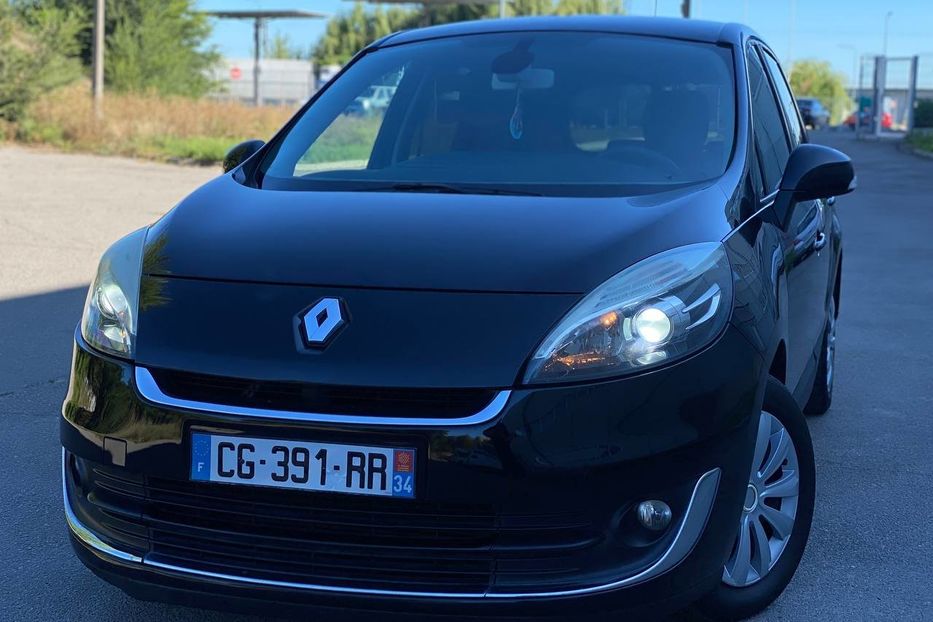 Продам Renault Grand Scenic 2012 года в Днепре