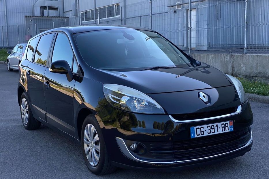 Продам Renault Grand Scenic 2012 года в Днепре