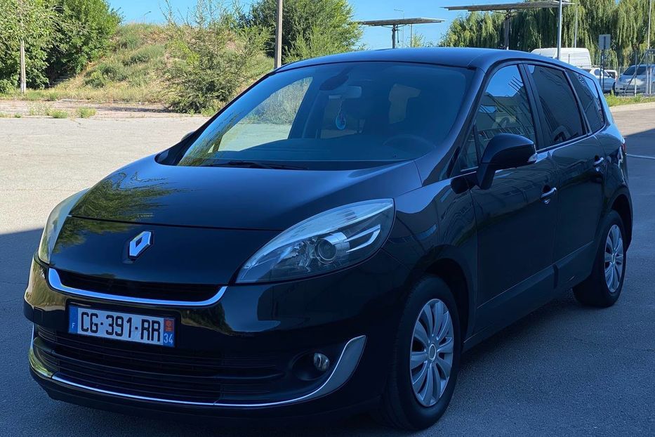 Продам Renault Grand Scenic 2012 года в Днепре