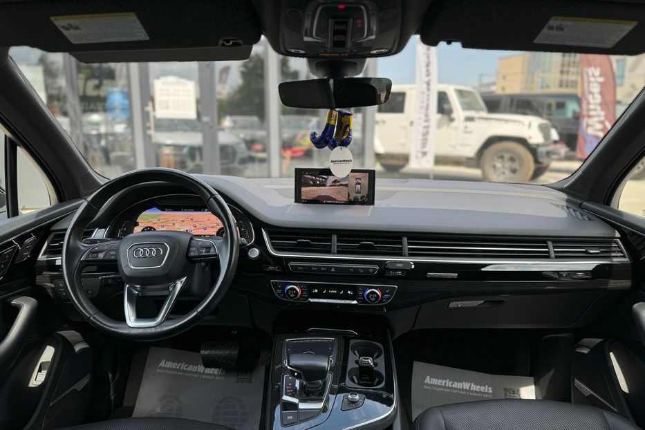 Продам Audi Q7 2017 года в Черновцах