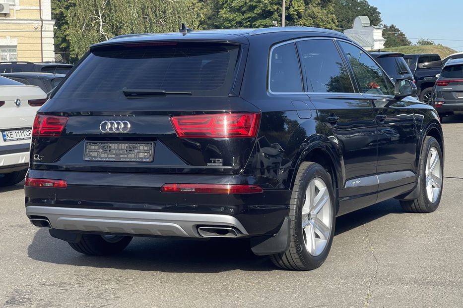 Продам Audi Q7 3,0 TD 2016 года в Киеве