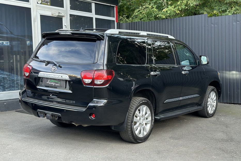 Продам Toyota Sequoia Platinum VIP AVERS 2017 года в Киеве