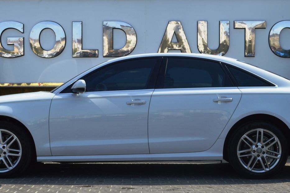 Продам Audi A6 2015 года в Одессе