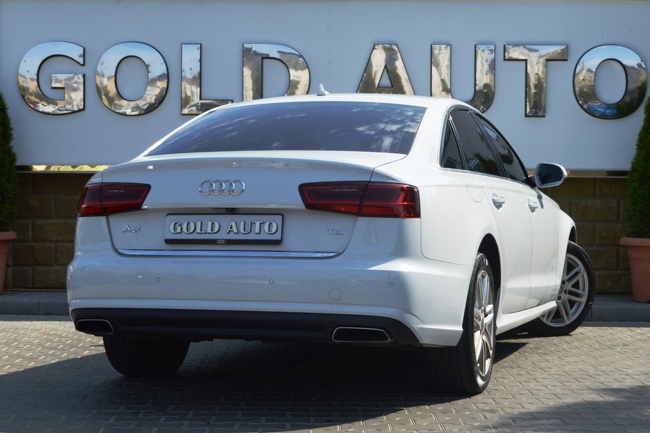 Продам Audi A6 2015 года в Одессе