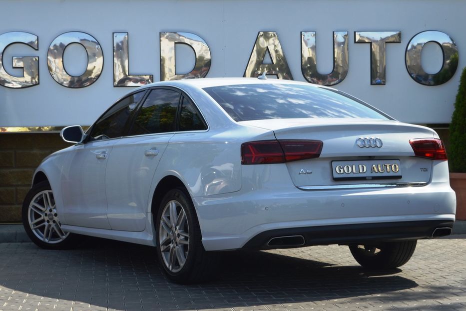 Продам Audi A6 2015 года в Одессе