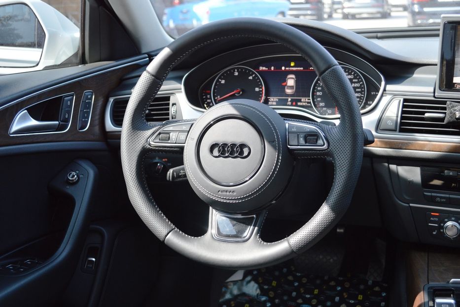 Продам Audi A6 2015 года в Одессе