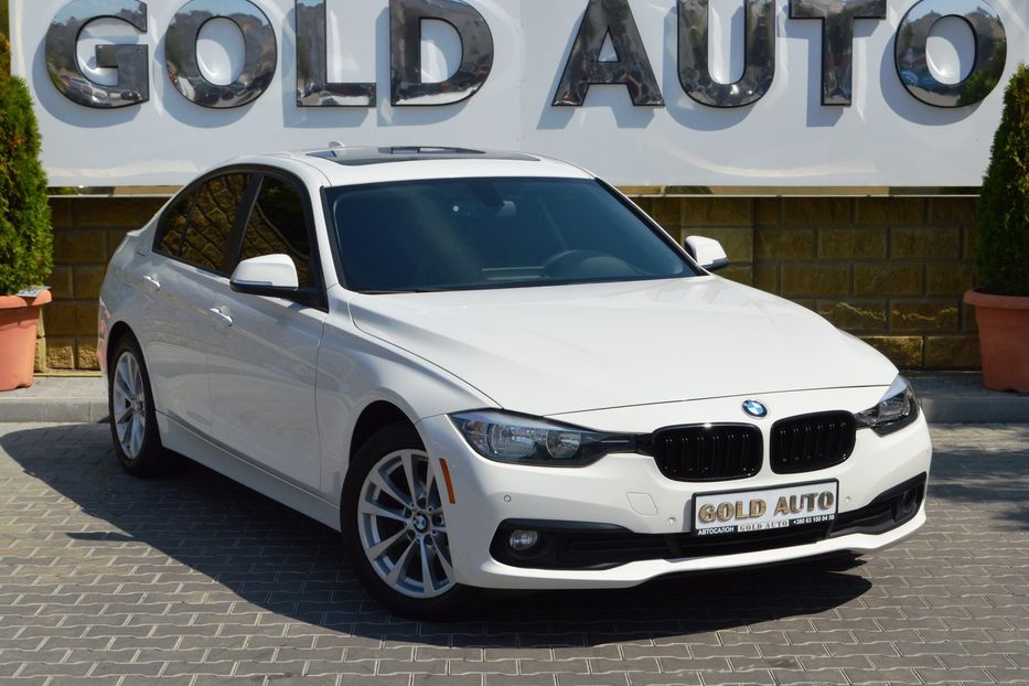 Продам BMW 320 2016 года в Одессе