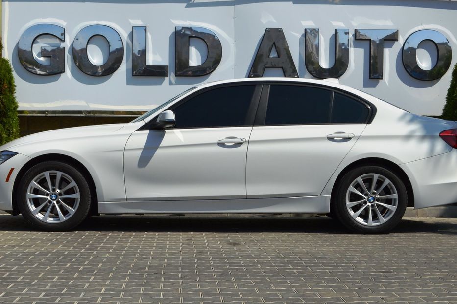 Продам BMW 320 2016 года в Одессе